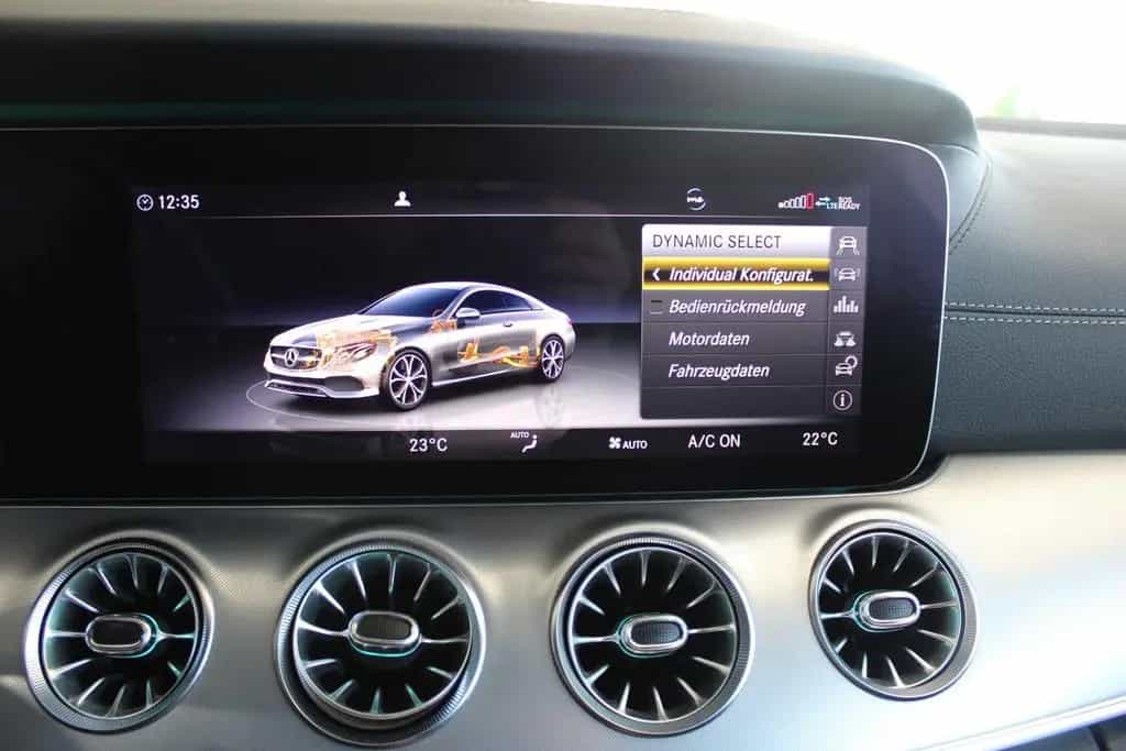 Mercedes-Benz E-Class 220 d Coupe AMG-LINE 05/2019-photo-28