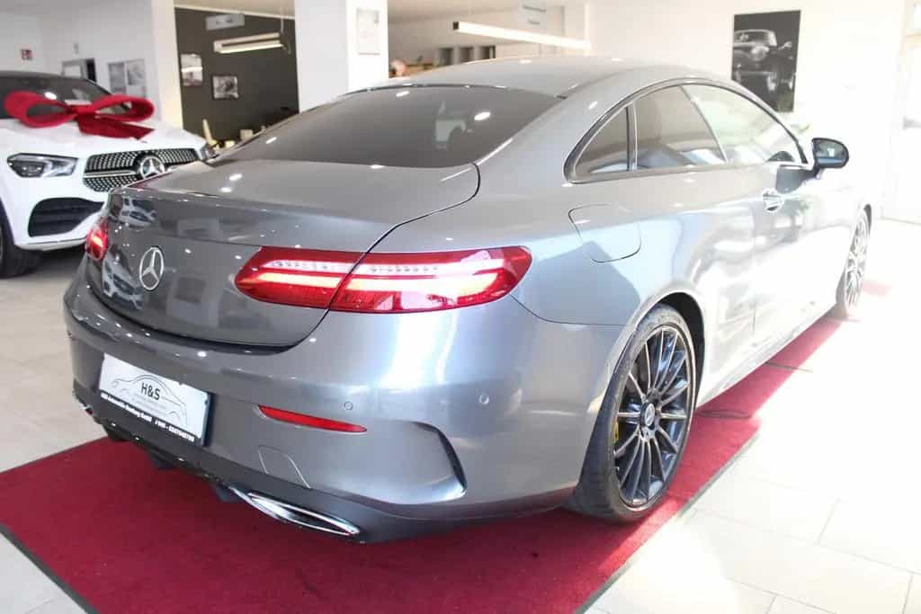Mercedes-Benz E-Class 220 d Coupe AMG-LINE 05/2019-photo-2