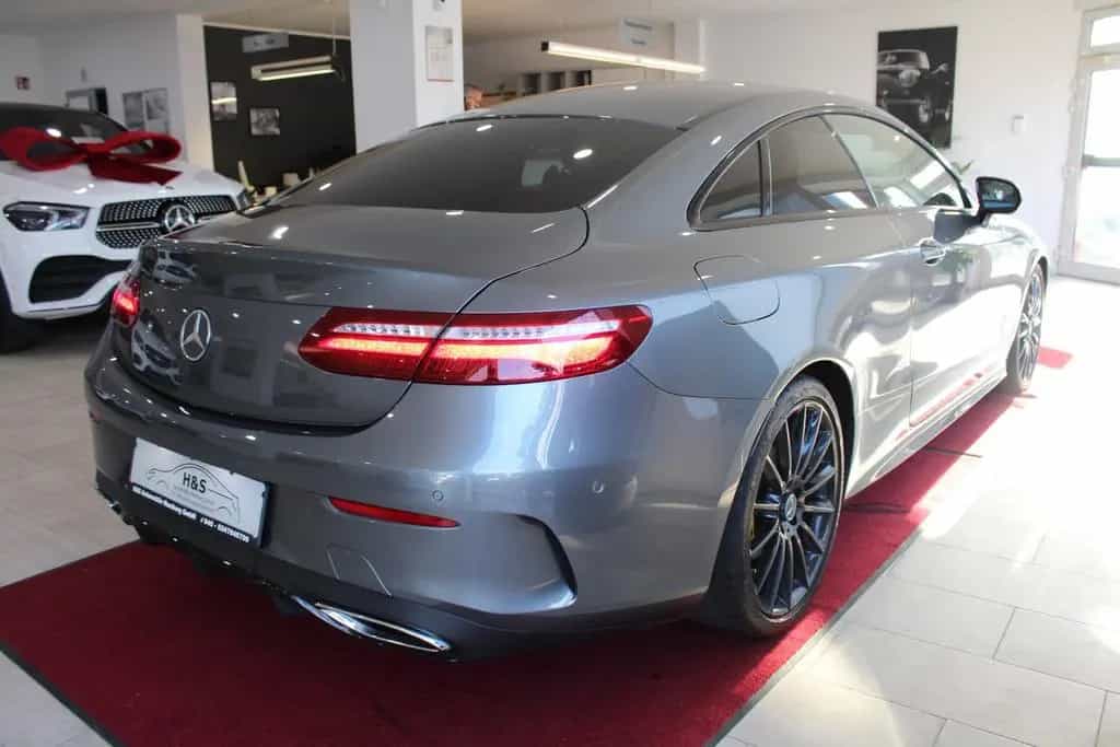 Mercedes-Benz E-Class 220 d Coupe AMG-LINE 05/2019-photo-5
