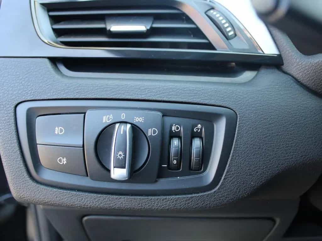 BMW X1 sDrive18i BMW X1 Baureihe X1 sDrive 18 i Adva 03/2021-photo-13