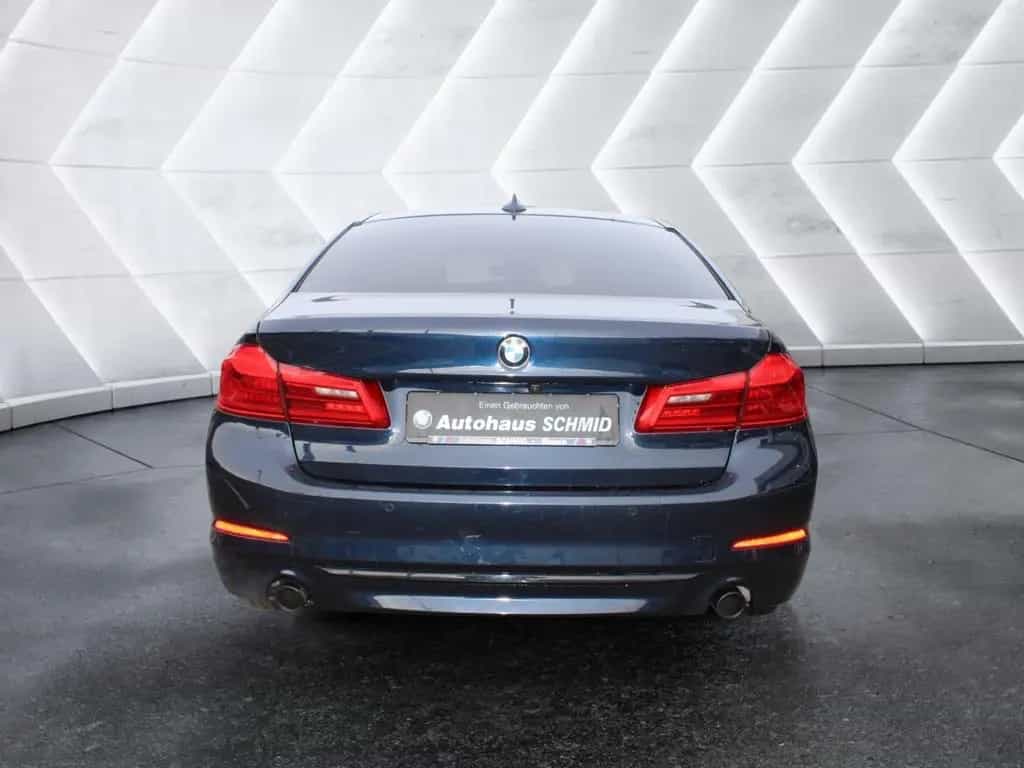 BMW 5 Series 530d xDrive Sport Line HiFi Aktivlenkung RFK 12/2019-photo-3