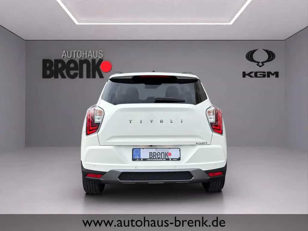 KGM Tivoli Nomad+ 1.5 2WD *LED/SHZ/RFK/App/PDC* null-photo-3