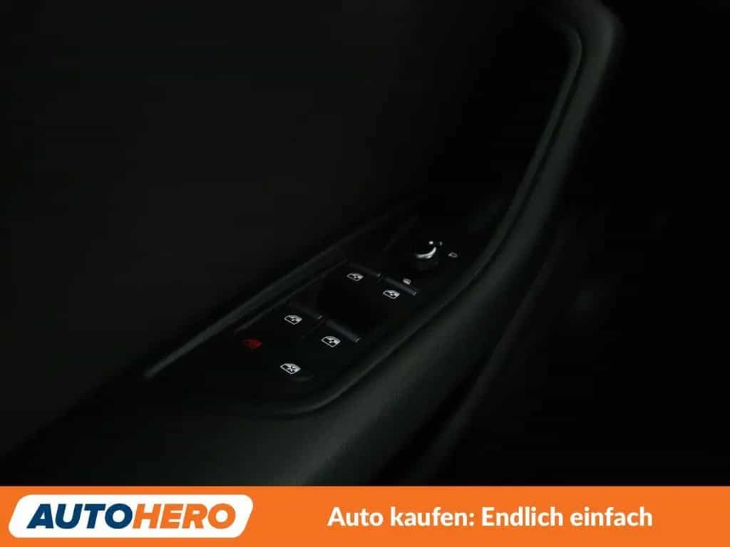 Audi A4 2.0 TFSI Ultra *XENON*PDC*SHZ*TEMPO*ALU*KLIMA 10/2016-photo-23