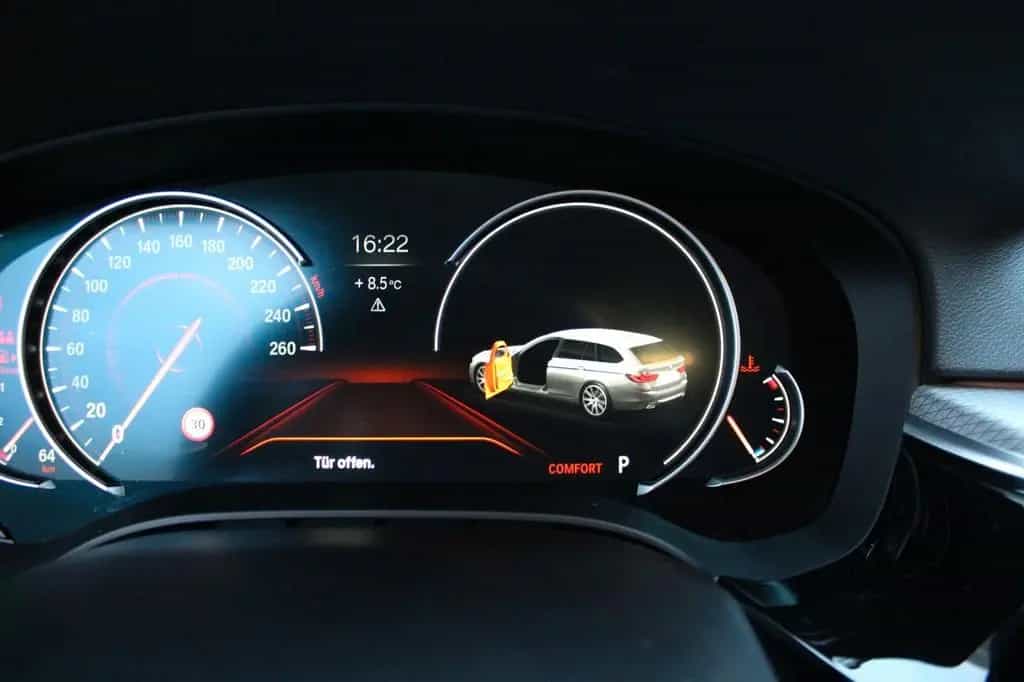 BMW 520 d Touring M-Paket | Leder | ACC | Memory 08/2017-photo-12