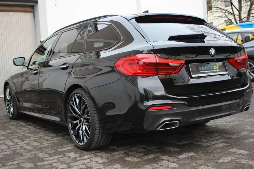 BMW 520 d Touring M-Paket | Leder | ACC | Memory 08/2017-photo-3