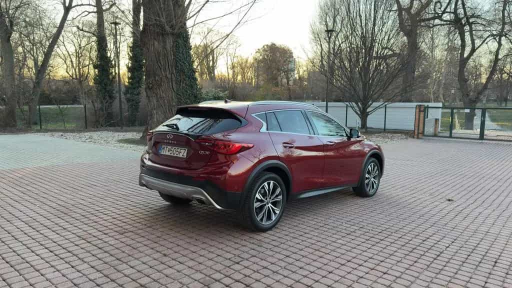Infiniti QX30 2.2d DCT AWD Premium Tech Premium Tech 12/2016-photo-1