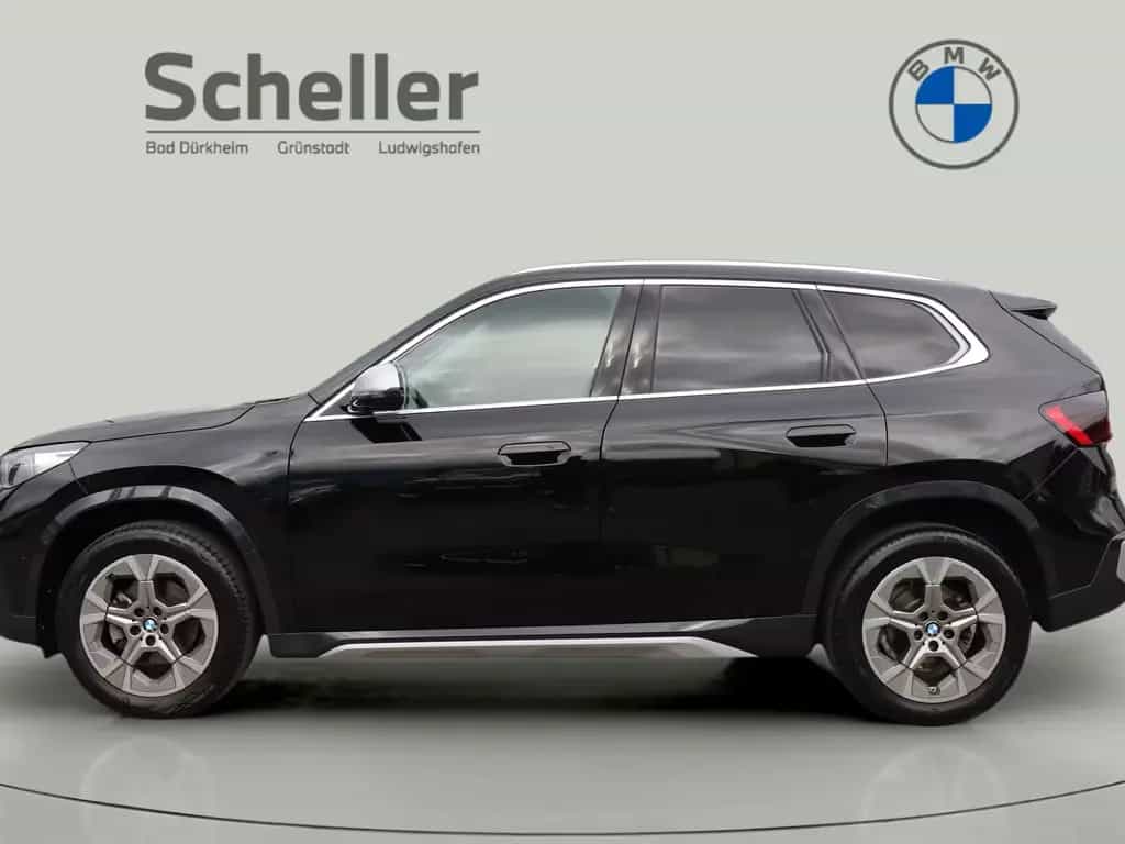 BMW X1 sDrive18i xLine DAB LED Komfortzg. Shz 02/2023-photo-4