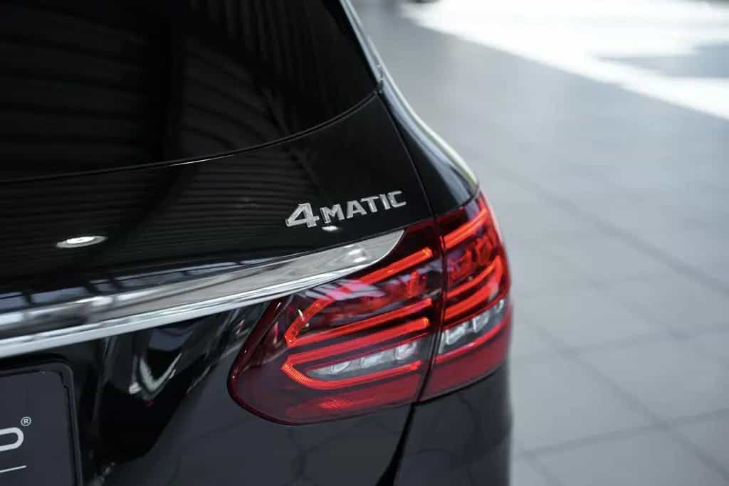Mercedes-Benz C 200 T 9G-Tr. 4Matic AMG Line *Pano *Widescreen 02/2019-photo-11