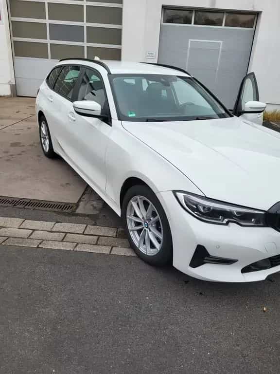 BMW 320 d xDrive Touring Business Line Auto 07/2020-photo-0
