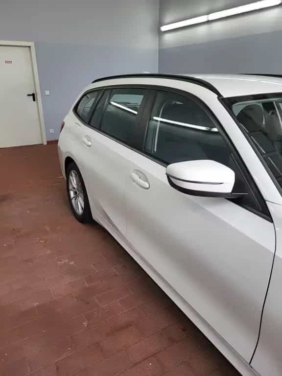 BMW 320 d xDrive Touring Business Line Auto 07/2020-photo-1