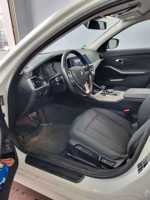 BMW 320 d xDrive Touring Business Line Auto 07/2020-photo-11