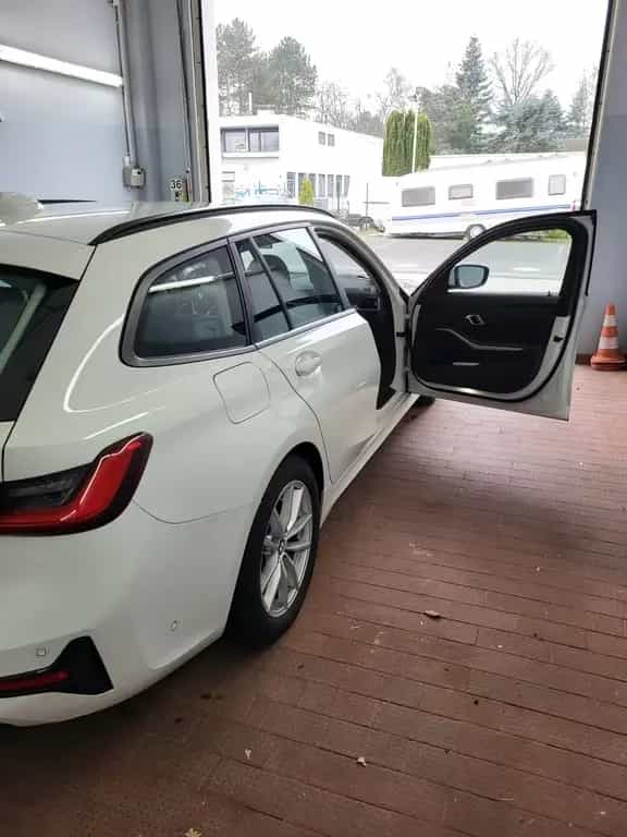 BMW 320 d xDrive Touring Business Line Auto 07/2020-photo-2