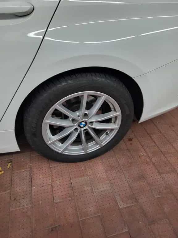 BMW 320 d xDrive Touring Business Line Auto 07/2020-photo-3