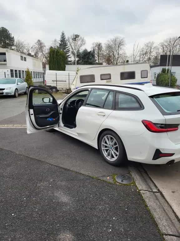 BMW 320 d xDrive Touring Business Line Auto 07/2020-photo-9