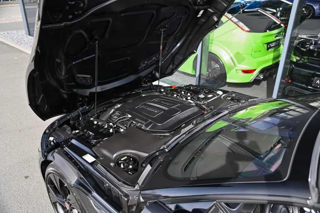 Jaguar F-Type Cabrio 5.0 V8 Kompressor *First Edition* 04/2020-photo-6