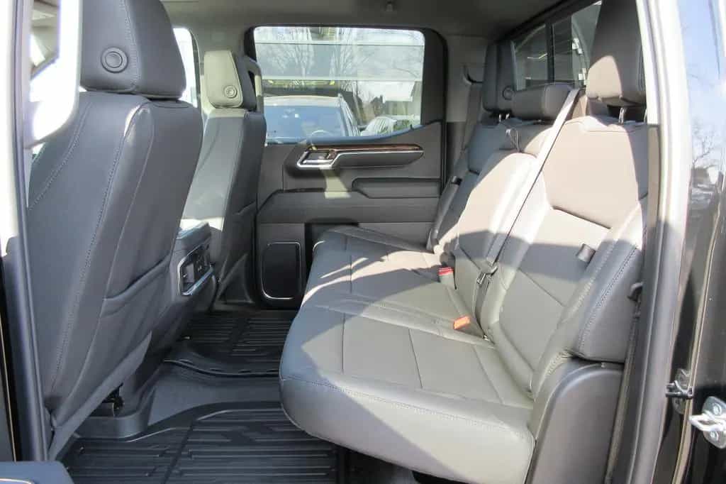 Chevrolet Sierra 3.0 Elevation Black Pack X31 Mod ´26 neu! null-photo-14