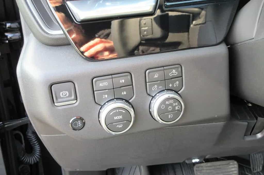 Chevrolet Sierra 3.0 Elevation Black Pack X31 Mod ´26 neu! null-photo-8