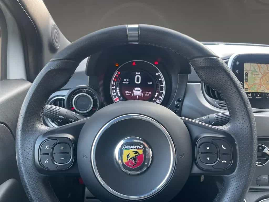 Abarth 595 Turismo Touchscreen 7 Navi Apple CarPlay PDC 12/2019-photo-10