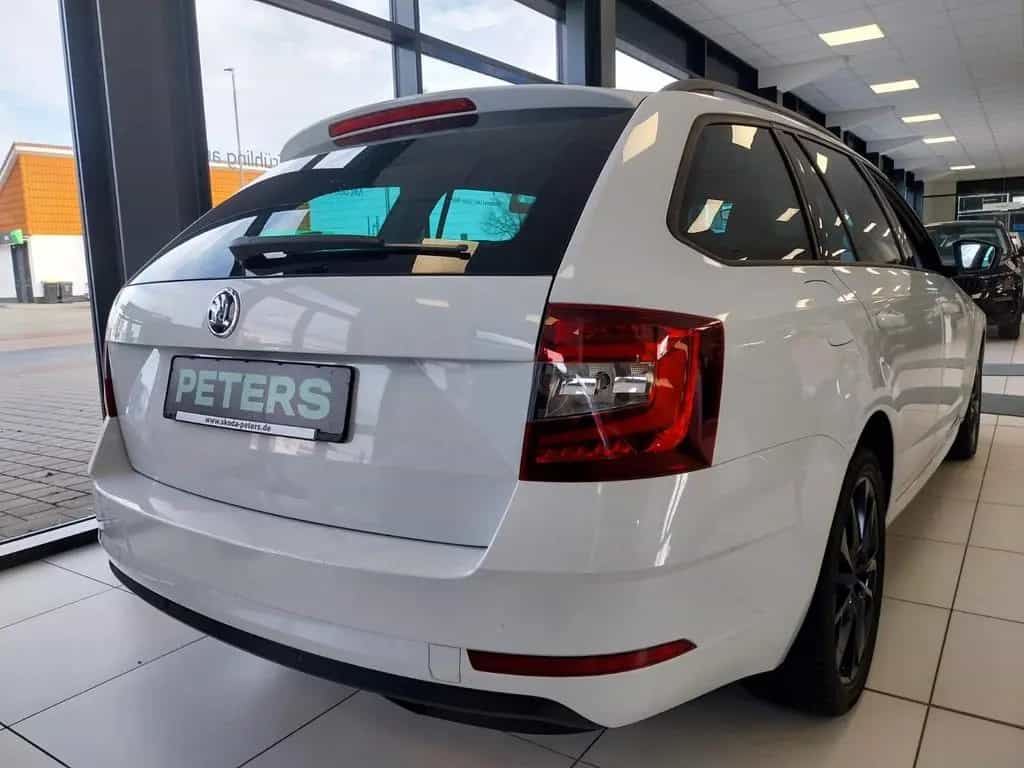 Skoda Octavia Style DSG Frontscheibehzg Lenkradhzg AHK 08/2018-photo-5