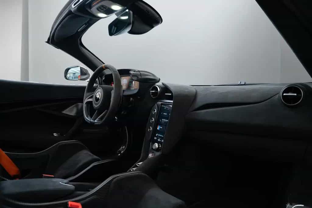 McLaren 750S Spider I Full Carbon Options I Senna Seats 04/2024-photo-24