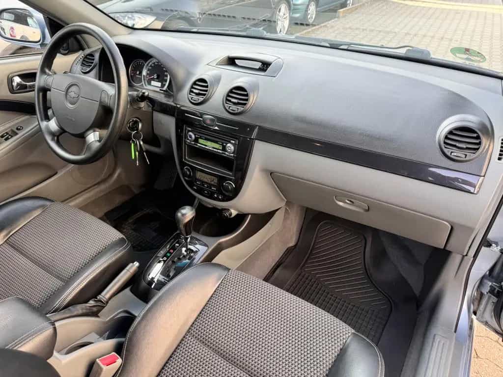 Chevrolet Lacetti 1.8 CDX 1.Hand Automatik Leder TÜV NEU 08/2009-photo-23