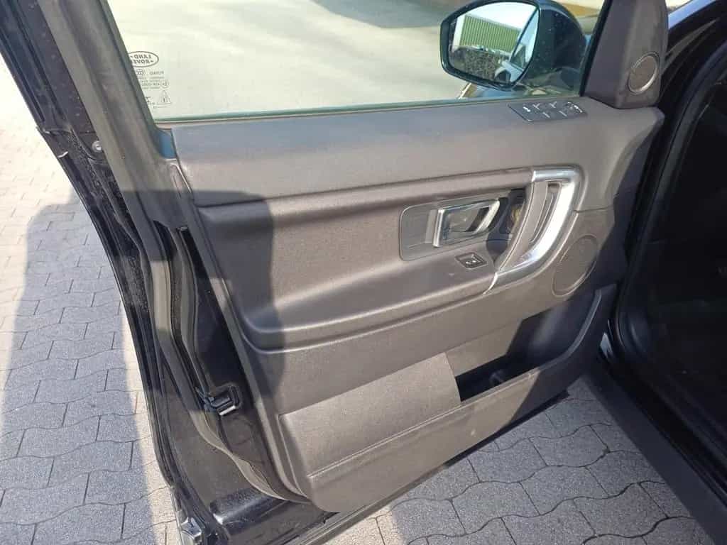 Land Rover Discovery Sport SE AWD LEDER PANO ATOMATIK AHK 05/2019-photo-11