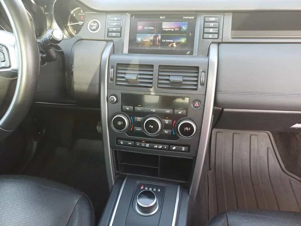 Land Rover Discovery Sport SE AWD LEDER PANO ATOMATIK AHK 05/2019-photo-17