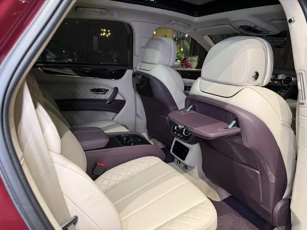 Bentley Bentayga 4.0 V8 Diesel 4WD Autom. 03/2018-photo-35