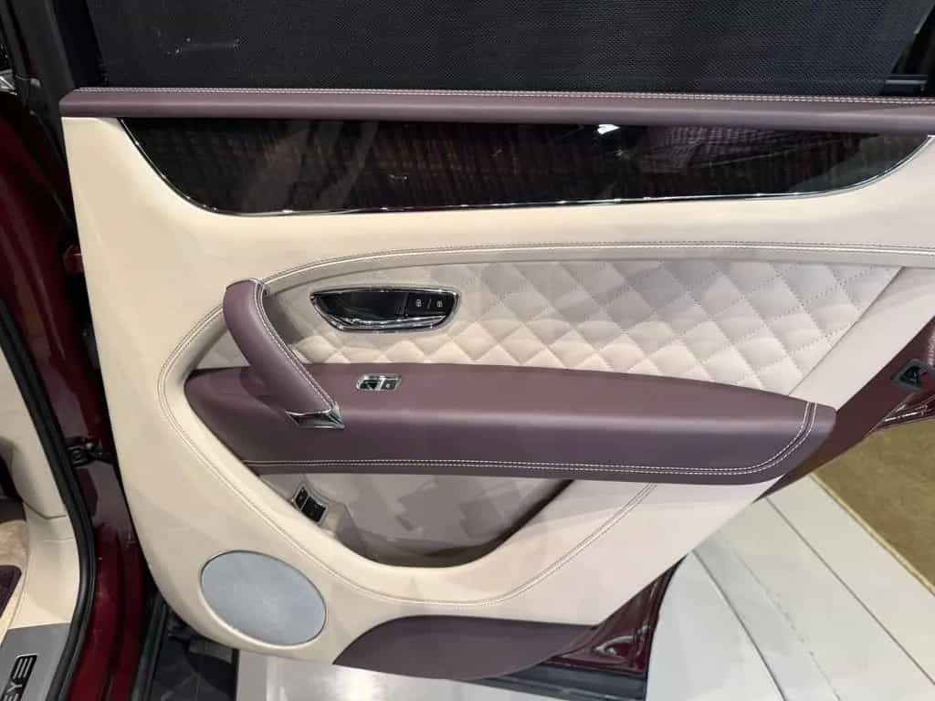 Bentley Bentayga 4.0 V8 Diesel 4WD Autom. 03/2018-photo-37
