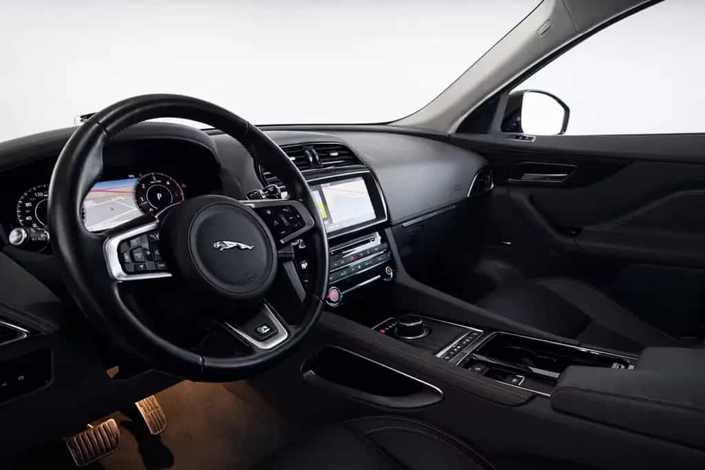 Jaguar F-Pace R-Sport AWD *LED+LEDER+KAMERA+PDC* 03/2020-photo-8