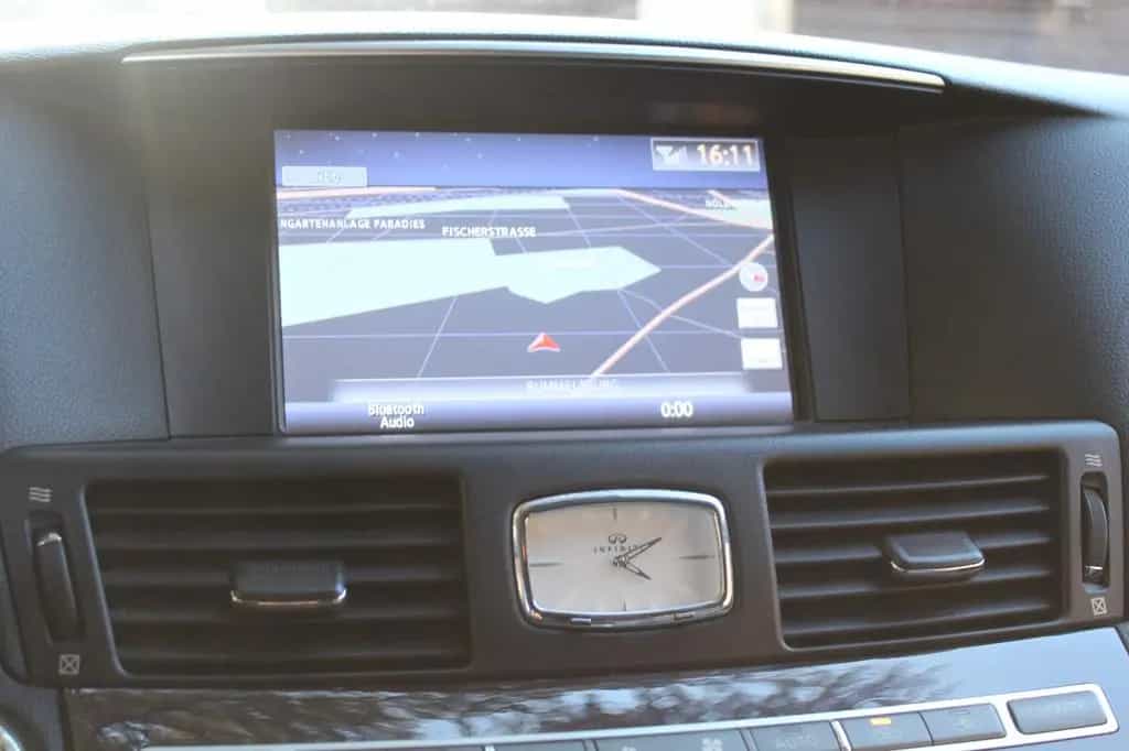 Infiniti Q70 2.2 d*TÜV NEU* 12/2016-photo-12
