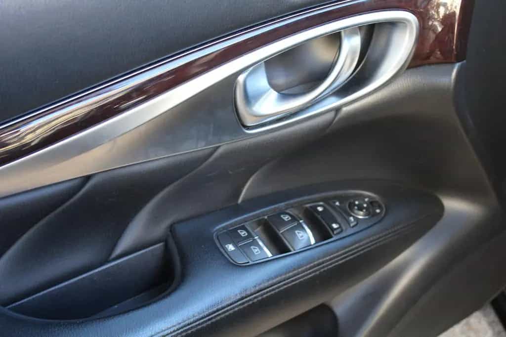 Infiniti Q70 2.2 d*TÜV NEU* 12/2016-photo-8