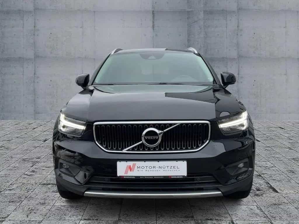 Volvo XC40 1.5 T3 2WD MOMENTUM PRO LED+NAV+SHZ+RFK+APP 12/2021-photo-2