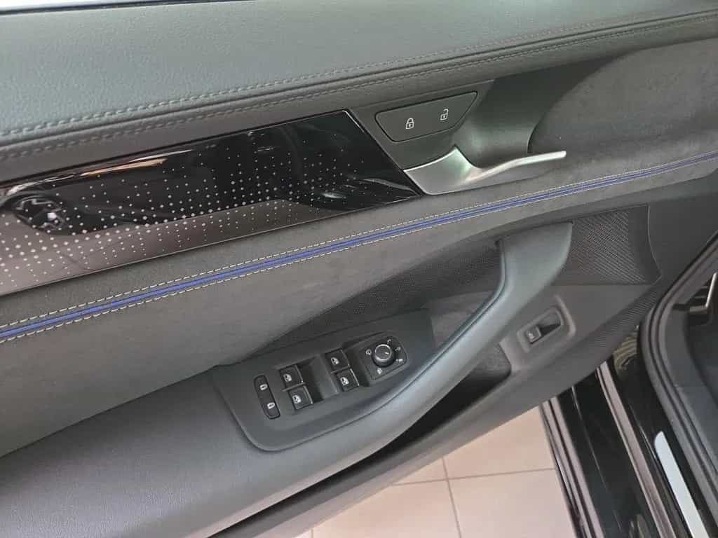 Volkswagen Passat R-Line 2,0 TDI (150 PS) DSG | IQ. | AHK 12/2025-photo-12