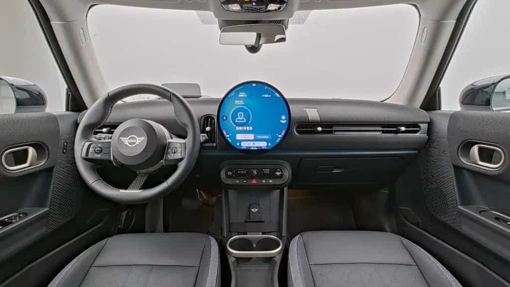 MINI Cooper C 02/2025-photo-11