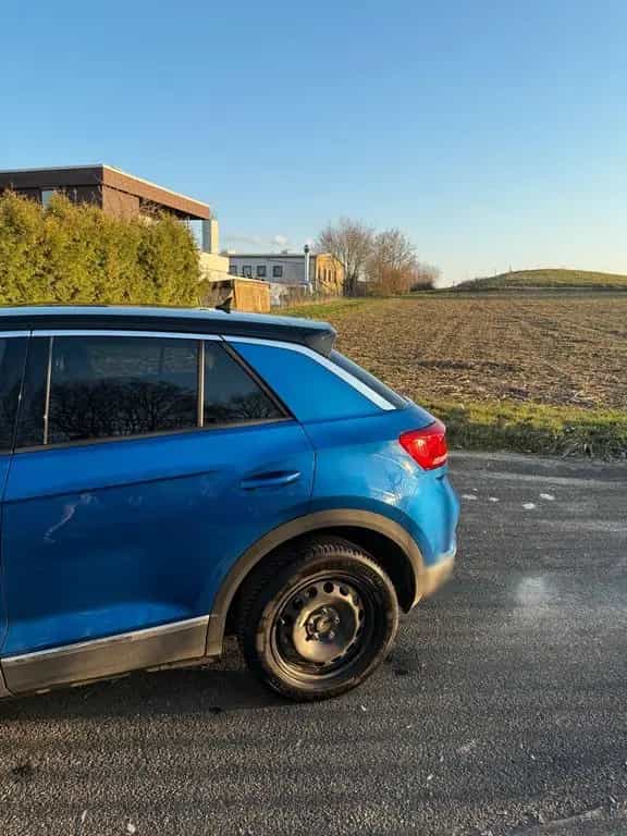 Volkswagen VW T-Roc Volkswagen 04/2018-photo-1