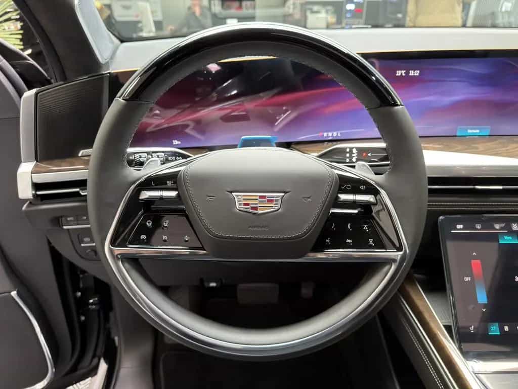 Cadillac Escalade Sport Platinum Black SUV 2026 22" AKG V null-photo-20