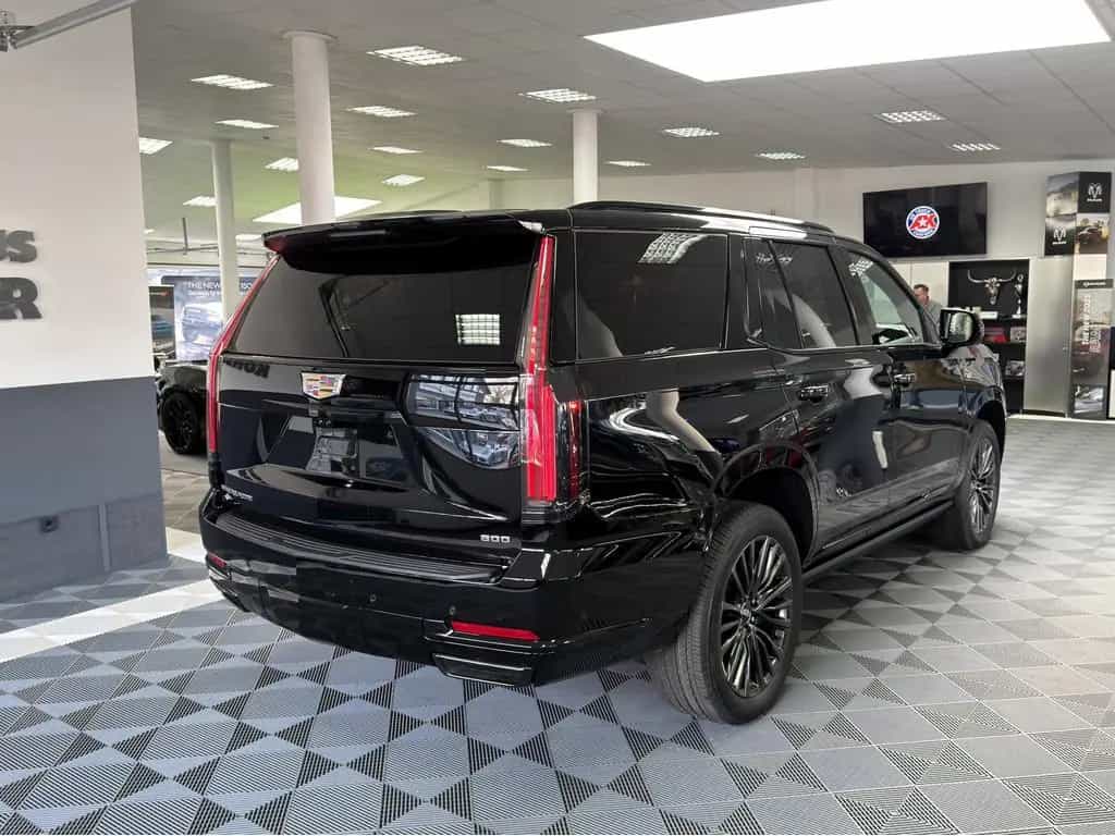 Cadillac Escalade Sport Platinum Black SUV 2026 22" AKG V null-photo-7