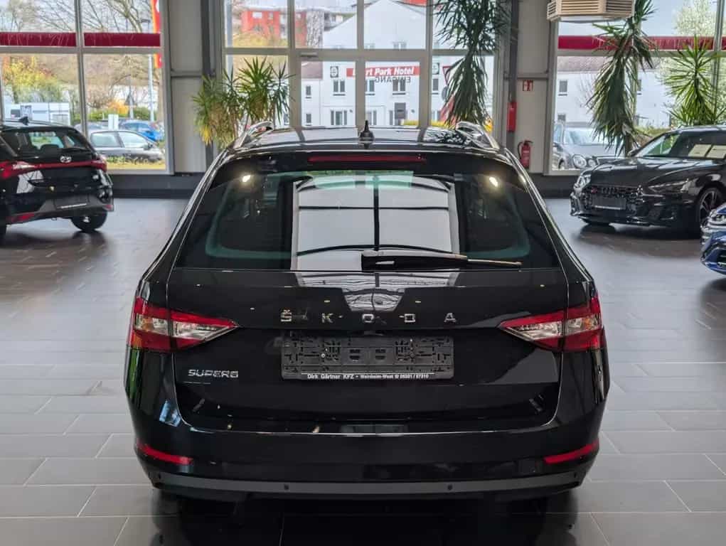Skoda Superb Combi 1.5 TSI DSG Ambition 1.Hand 10/2022-photo-3