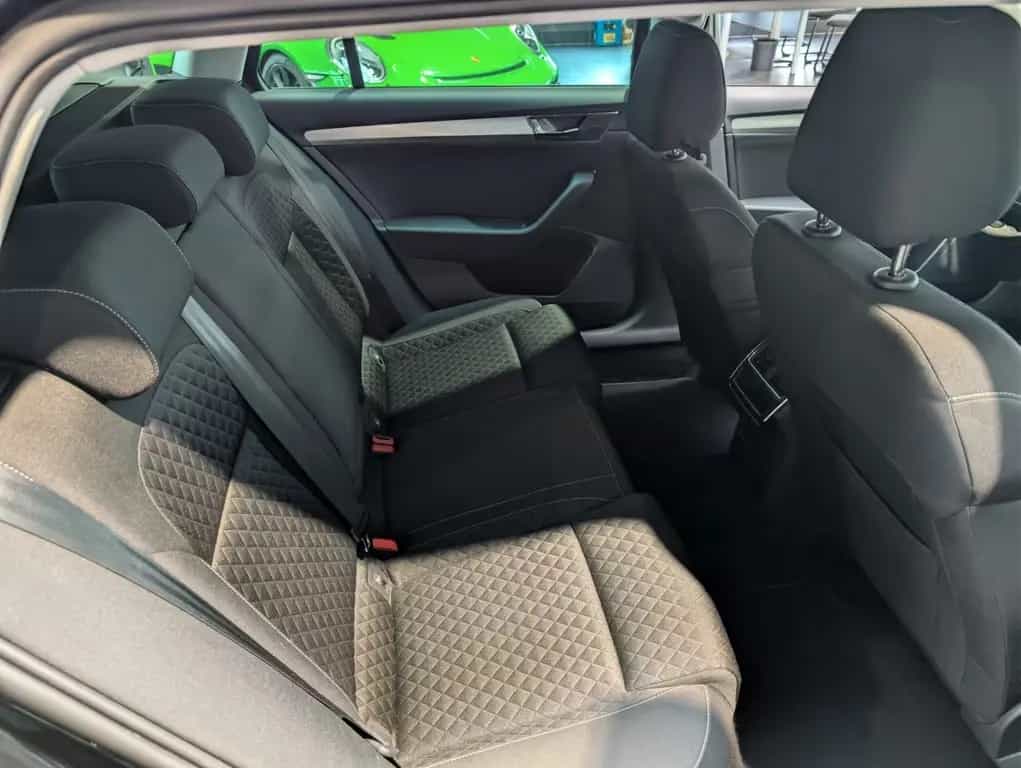 Skoda Superb Combi 1.5 TSI DSG Ambition 1.Hand 10/2022-photo-9