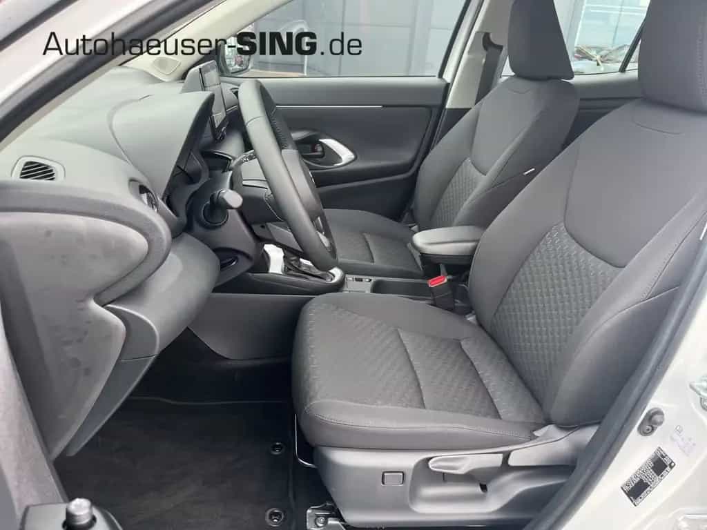 Toyota Yaris Cross HEV 116 CVT Klima Tempo Alu CarPlay 08/2025-photo-10