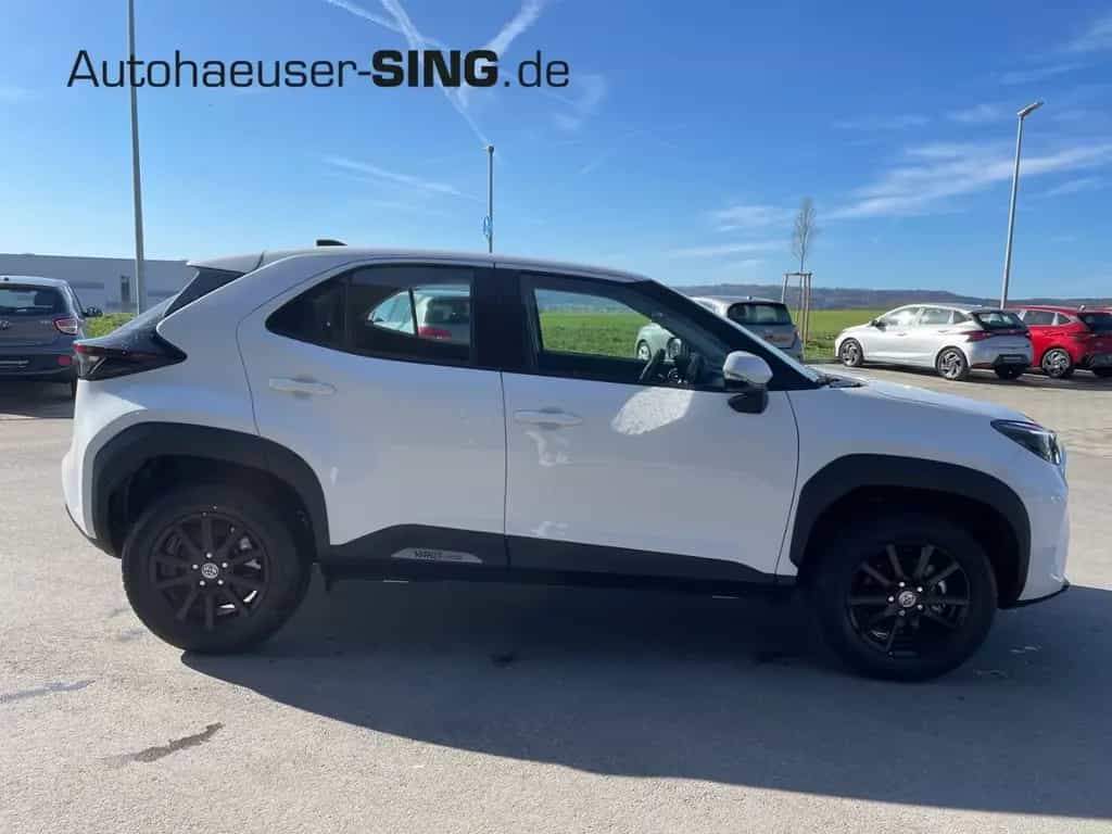 Toyota Yaris Cross HEV 116 CVT Klima Tempo Alu CarPlay 08/2025-photo-5