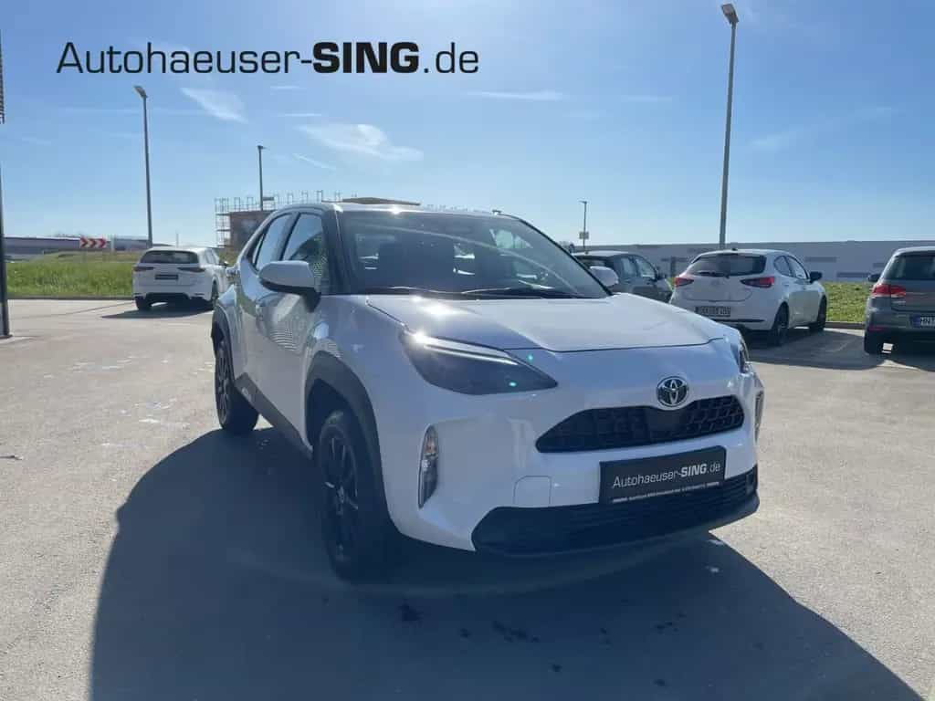 Toyota Yaris Cross HEV 116 CVT Klima Tempo Alu CarPlay 08/2025-photo-6