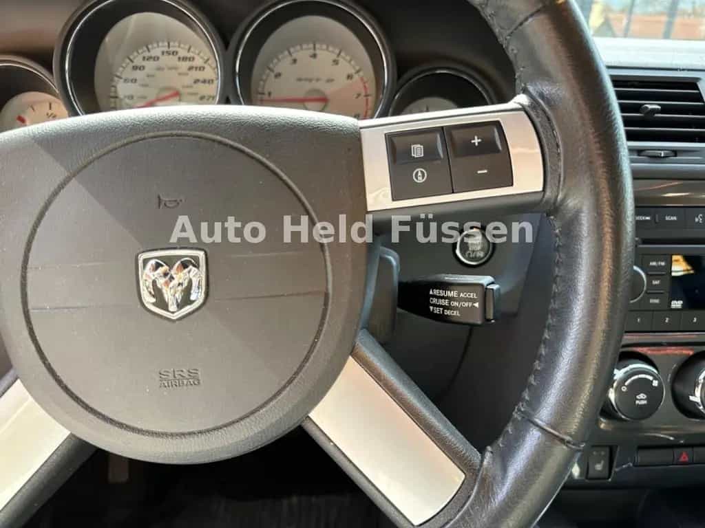 Dodge Challenger SRT-8 6.1 HEMI Aut Unfallfrei DE 07/2009-photo-17