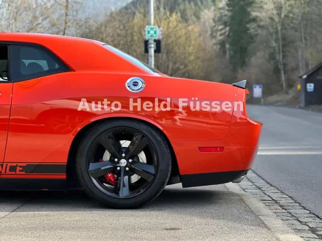 Dodge Challenger SRT-8 6.1 HEMI Aut Unfallfrei DE 07/2009-photo-23