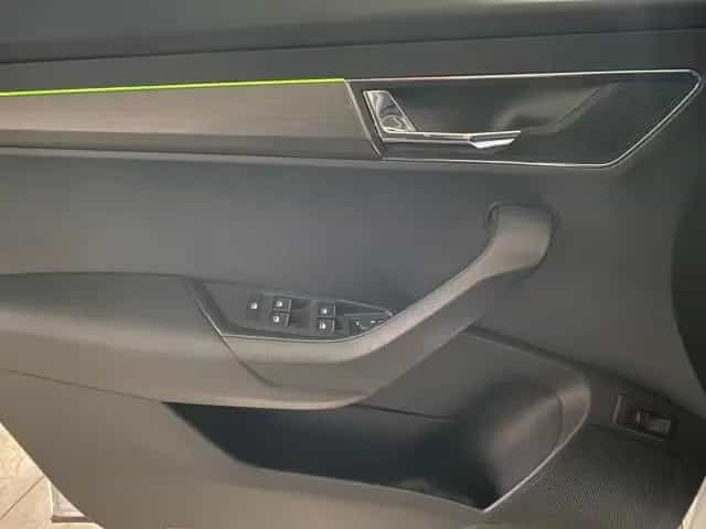 Skoda Karoq Style 1.5 TSI DSG NAVI+KAMERA+SHZ 08/2018-photo-11