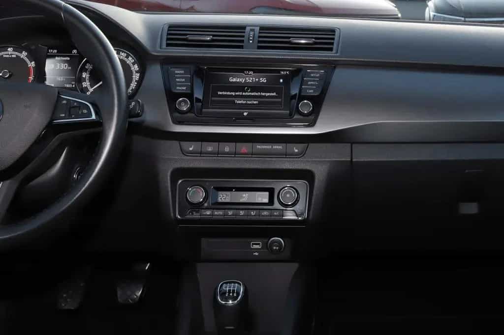 Skoda Fabia Style 1.0 TSI, Klimaautomatik, AHK, PDC, K 03/2020-photo-11