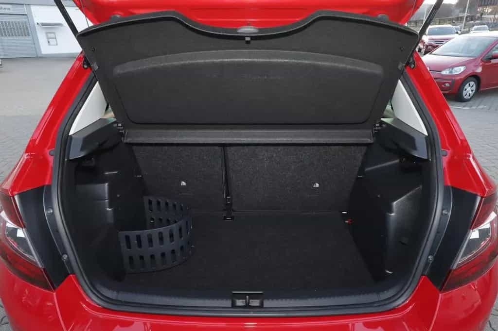 Skoda Fabia Style 1.0 TSI, Klimaautomatik, AHK, PDC, K 03/2020-photo-5
