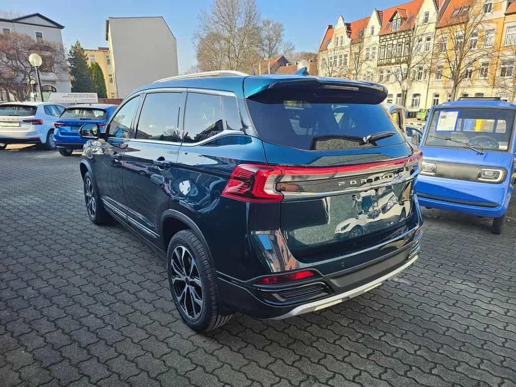 DFSK Forthing 4 Forthing 3 1.5 TGDI 7DCT EXCLUSIV+LEDER+PANORAMA null-photo-3