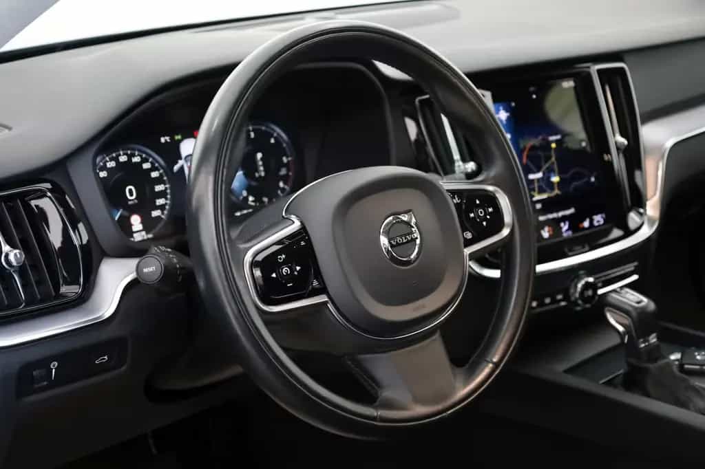 Volvo V60 Momentum Pro,T.Leder,Navi,LED,SH,Kamera,DAB 02/2021-photo-14